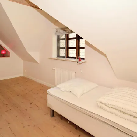 Stakroge - 09 Nyaraló *