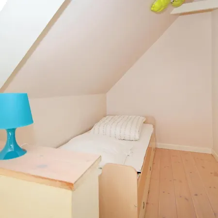 5 Bedroom Stunning In Stakroge Knaplund